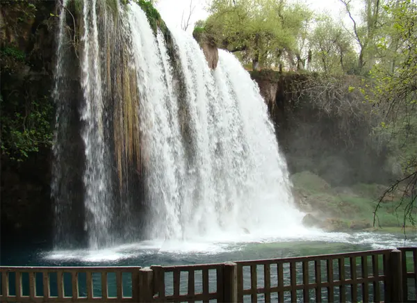 Aşağı Düden Şelalesi (Karpuzkaldıran)