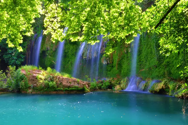 Kurşunlu Şelalesi Tabiat Parkı