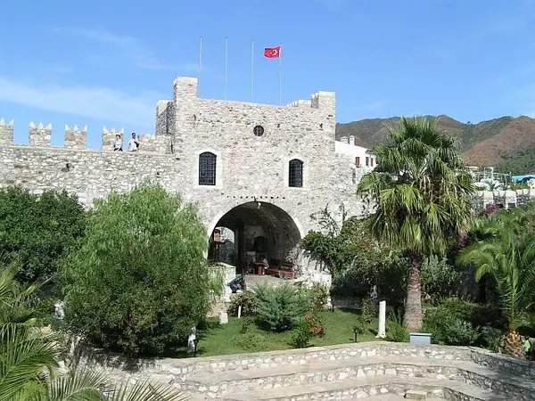 Marmaris Kalesi ve Arkeoloji Müzesi
