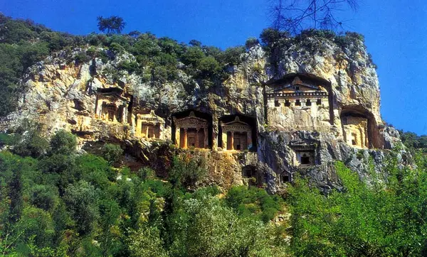 Dalyan Kral Kaya Mezarları